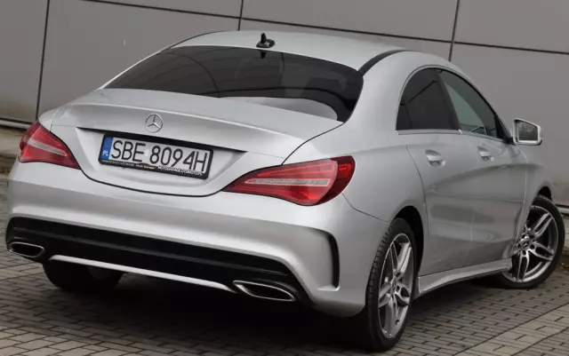 MERCEDES-BENZ CLA 180 d AMG Line