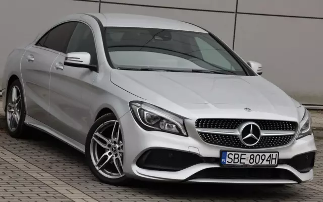 MERCEDES-BENZ CLA 180 d AMG Line