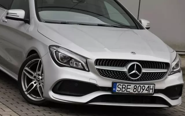 MERCEDES-BENZ CLA 180 d AMG Line