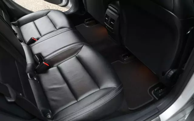 MERCEDES-BENZ CLA 180 d AMG Line