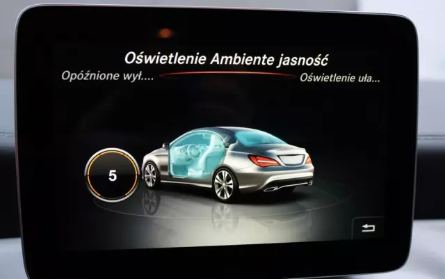 MERCEDES-BENZ CLA 180 d AMG Line