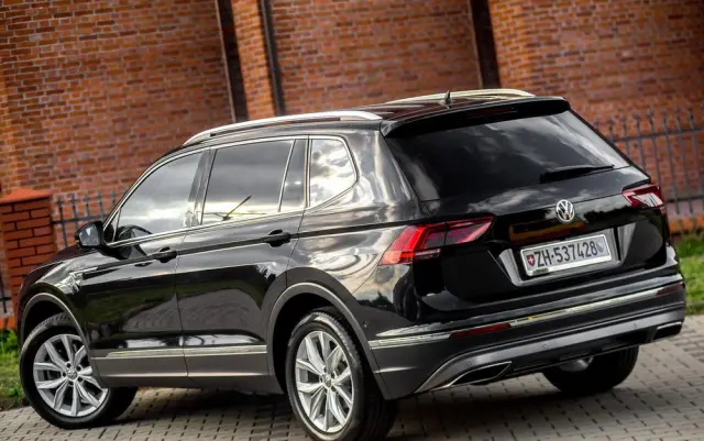 VOLKSWAGEN Tiguan 2.0 TDI SCR 4MOTION DSG Highline
