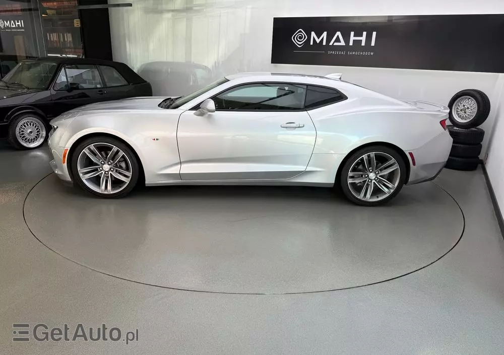CHEVROLET Camaro Coupe Touring 2.0