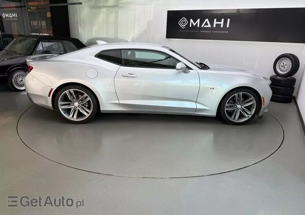 CHEVROLET Camaro Coupe Touring 2.0