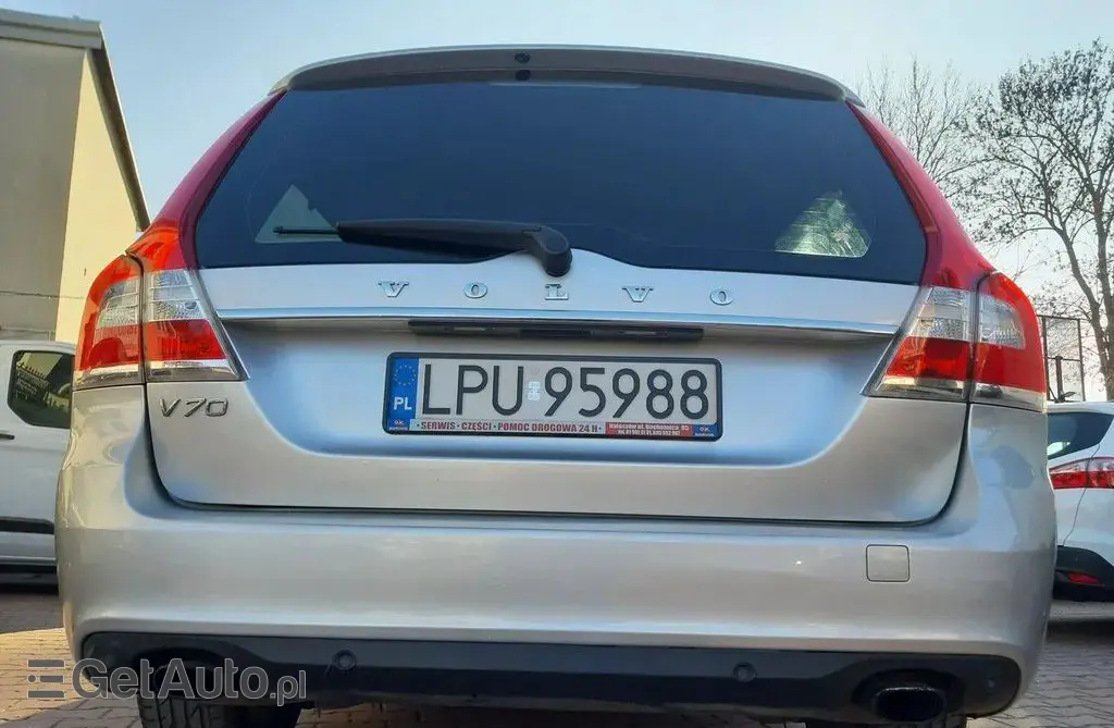 VOLVO V70 