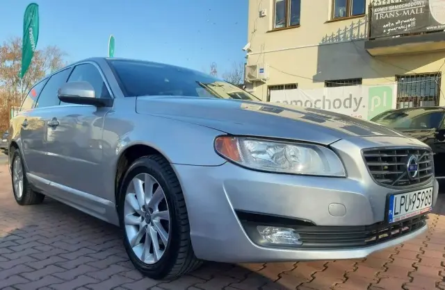 VOLVO V70 