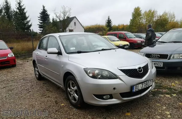 MAZDA 3 