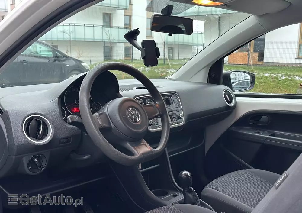 VOLKSWAGEN Up! (BlueMotion Technology) high