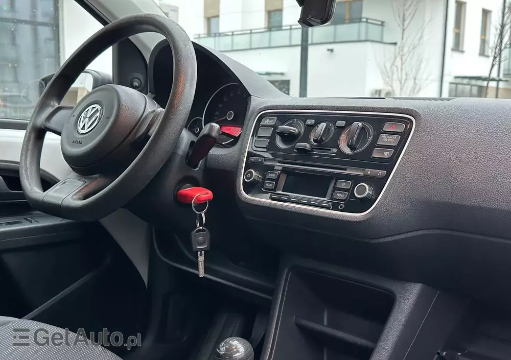 VOLKSWAGEN Up! (BlueMotion Technology) high