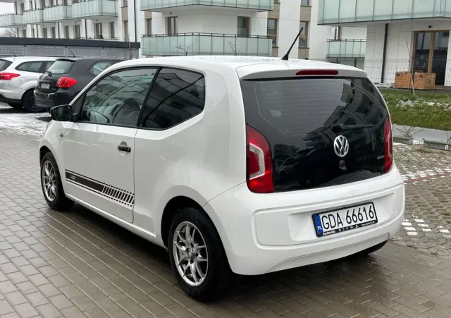 VOLKSWAGEN Up! (BlueMotion Technology) high