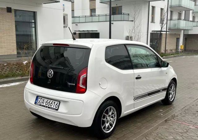 VOLKSWAGEN Up! (BlueMotion Technology) high