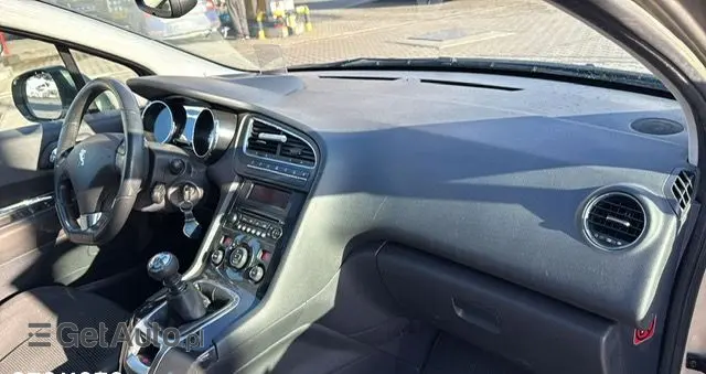 PEUGEOT 5008 HDI FAP 150 Platinum