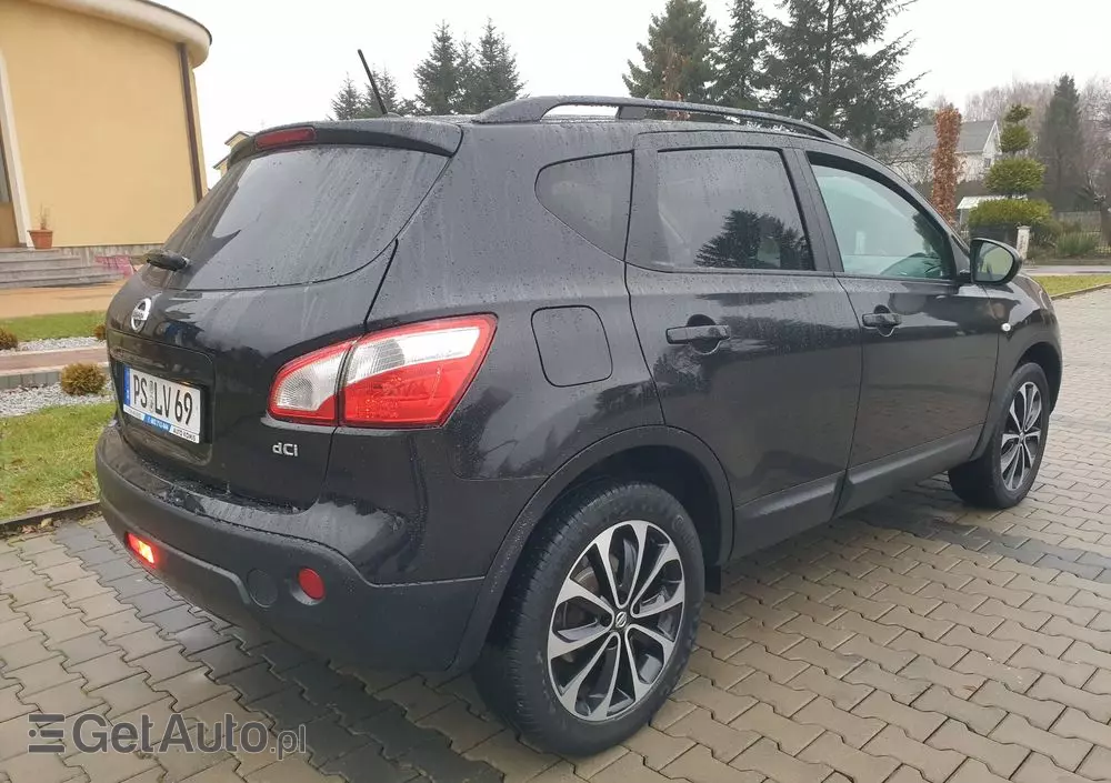 NISSAN Qashqai 2.0 dCi 4 x 4 DPF tekna