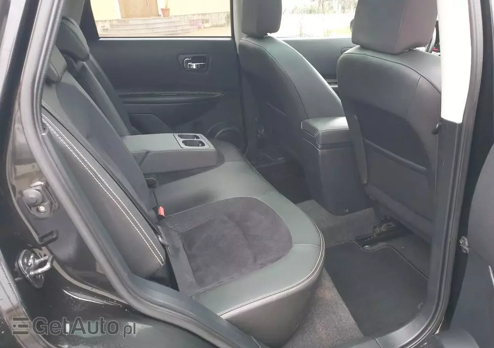 NISSAN Qashqai 2.0 dCi 4 x 4 DPF tekna