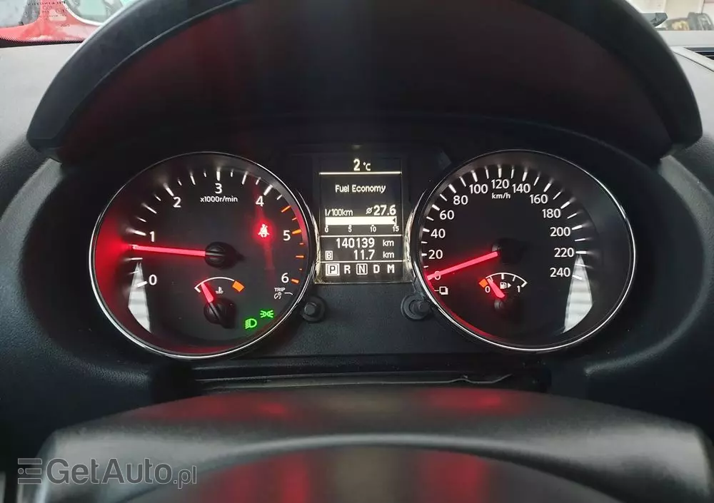 NISSAN Qashqai 2.0 dCi 4 x 4 DPF tekna