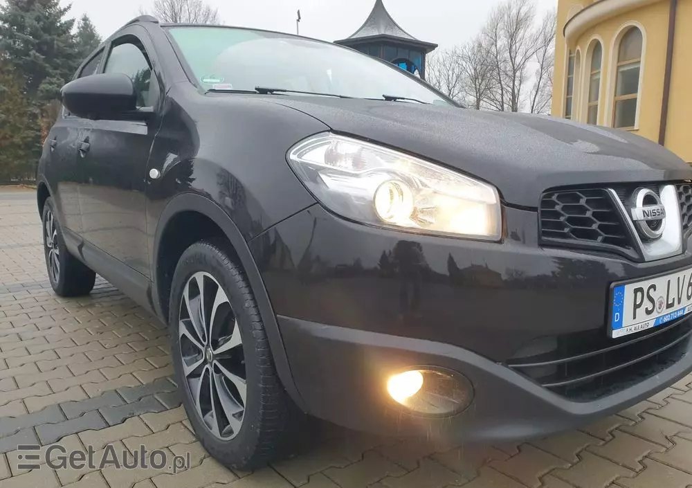 NISSAN Qashqai 2.0 dCi 4 x 4 DPF tekna