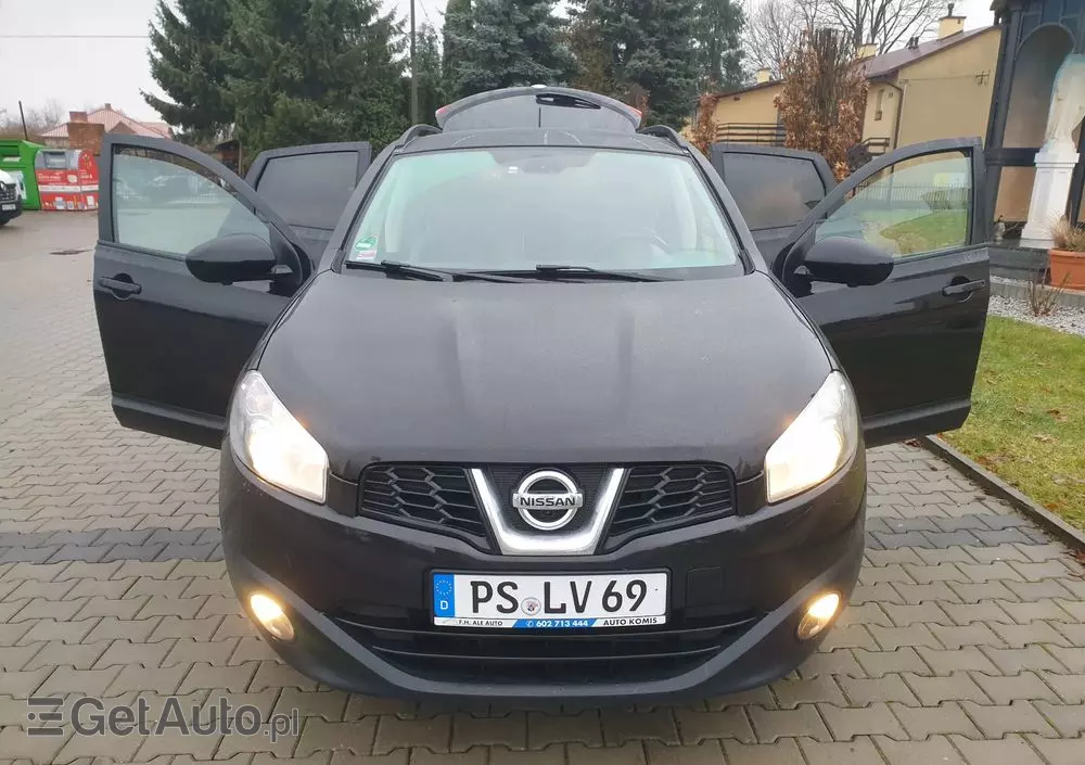 NISSAN Qashqai 2.0 dCi 4 x 4 DPF tekna