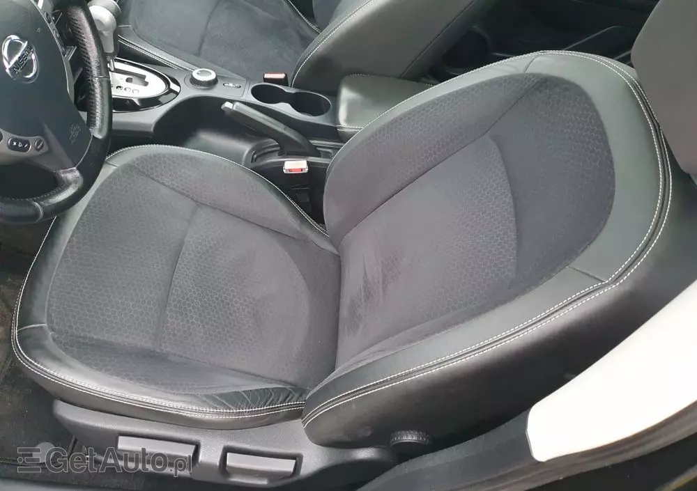 NISSAN Qashqai 2.0 dCi 4 x 4 DPF tekna