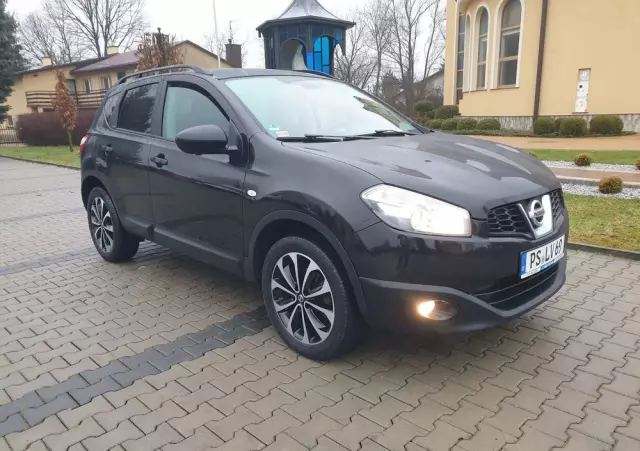 NISSAN Qashqai 2.0 dCi 4 x 4 DPF tekna