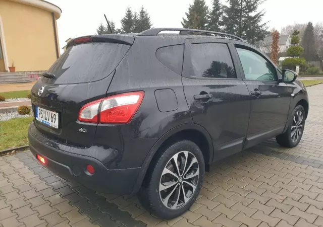 NISSAN Qashqai 2.0 dCi 4 x 4 DPF tekna