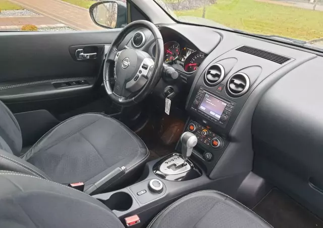 NISSAN Qashqai 2.0 dCi 4 x 4 DPF tekna