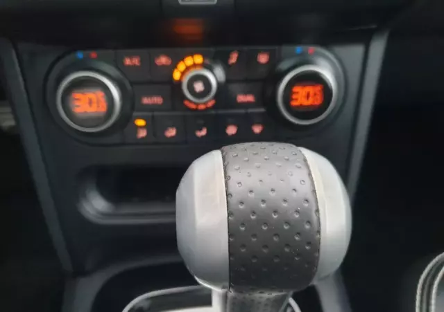 NISSAN Qashqai 2.0 dCi 4 x 4 DPF tekna