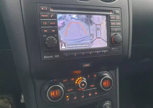 NISSAN Qashqai 2.0 dCi 4 x 4 DPF tekna