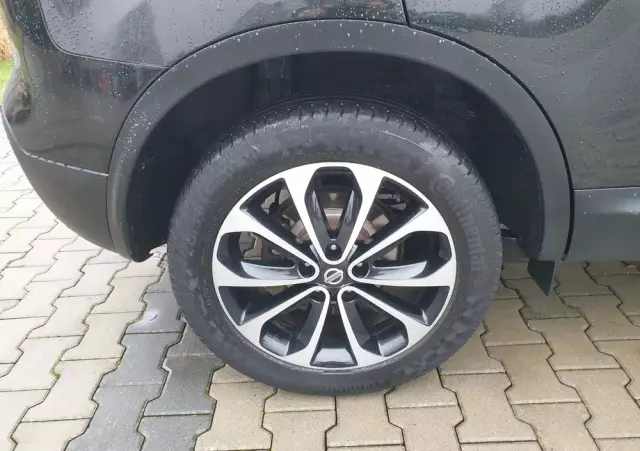 NISSAN Qashqai 2.0 dCi 4 x 4 DPF tekna