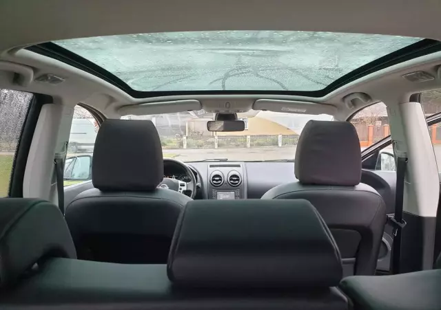 NISSAN Qashqai 2.0 dCi 4 x 4 DPF tekna