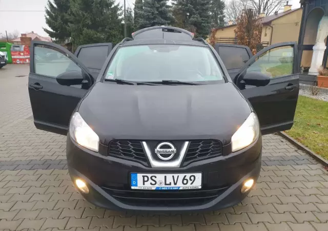 NISSAN Qashqai 2.0 dCi 4 x 4 DPF tekna