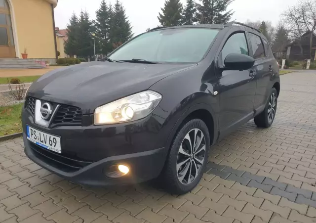 NISSAN Qashqai 2.0 dCi 4 x 4 DPF tekna