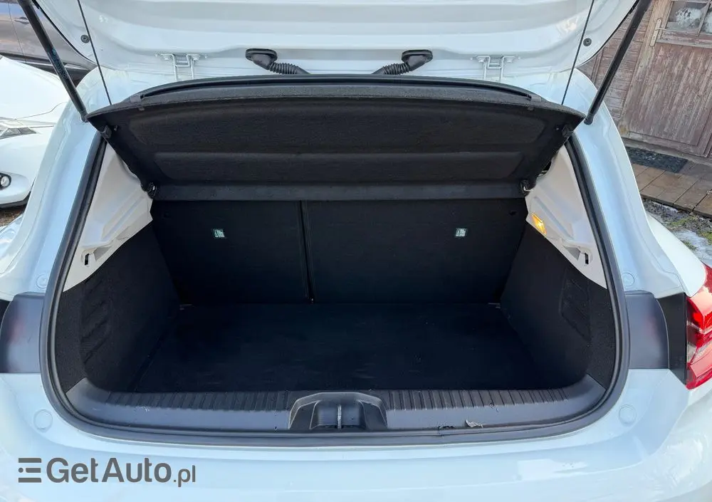 RENAULT Clio TCe 90 EQUILIBRE