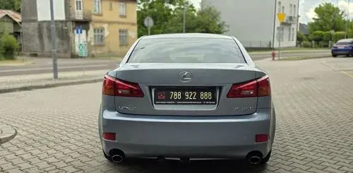 LEXUS IS 