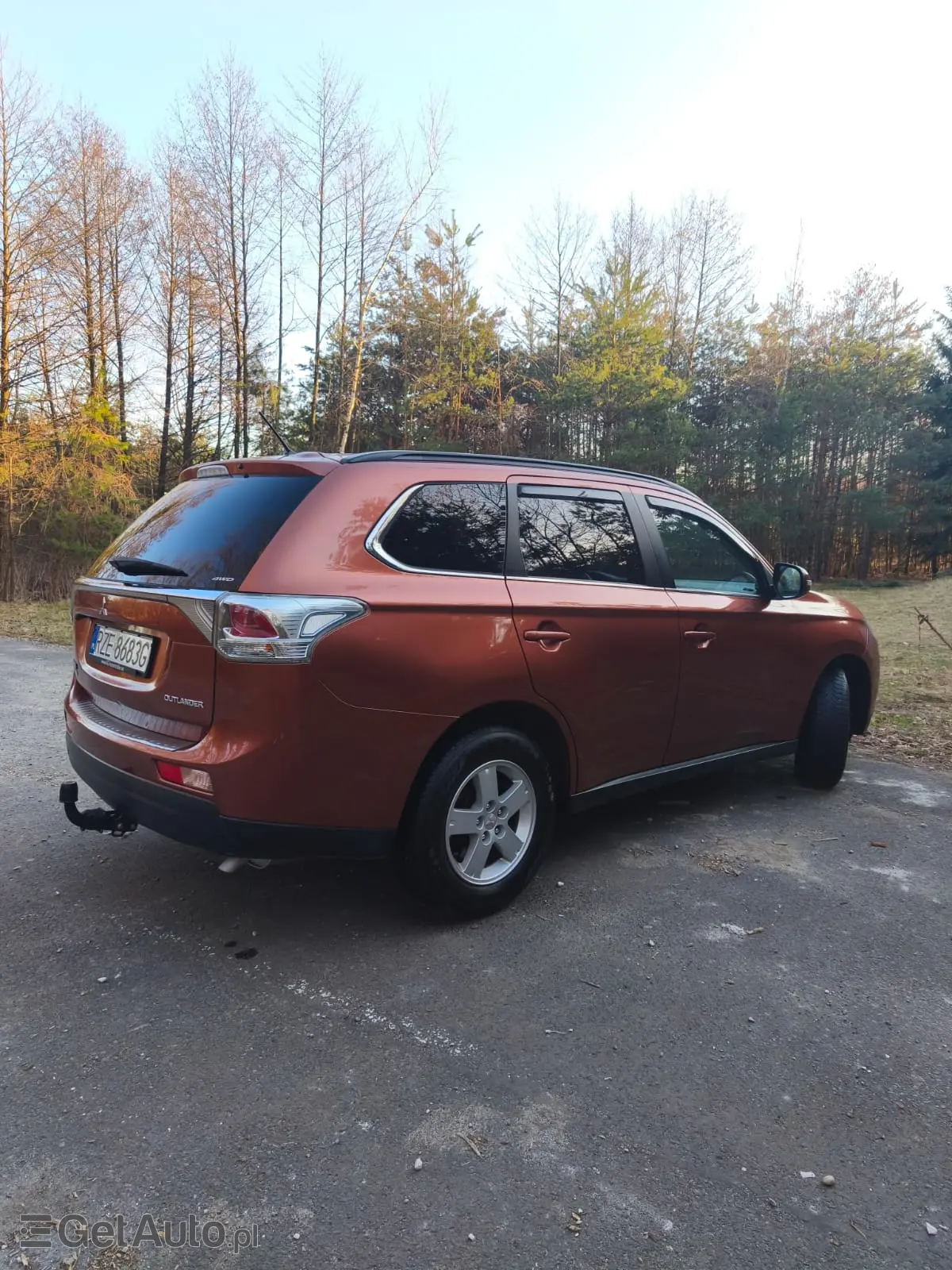MITSUBISHI Outlander 