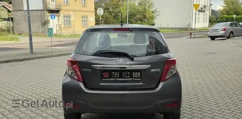 TOYOTA Yaris 