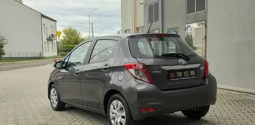 TOYOTA Yaris 