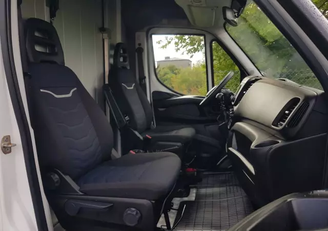IVECO DAILY KONTENER NISKOPODŁOGOWY 4,43x2,23x2,42 SKLEP BAR FOODTRUCK KAMPER KLIMA 