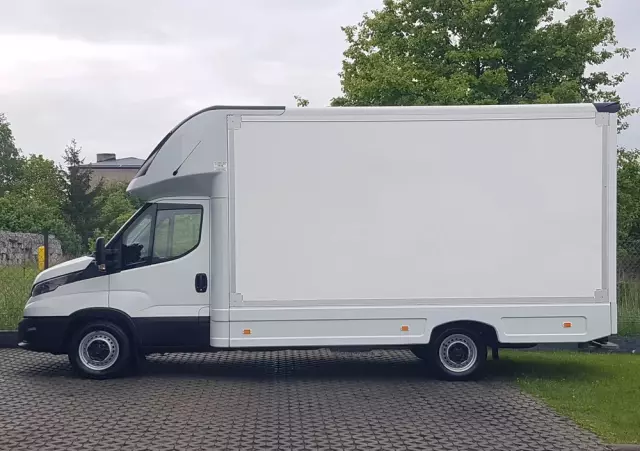 IVECO DAILY KONTENER NISKOPODŁOGOWY 4,43x2,23x2,42 SKLEP BAR FOODTRUCK KAMPER KLIMA 