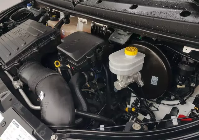 IVECO DAILY KONTENER NISKOPODŁOGOWY 4,43x2,23x2,42 SKLEP BAR FOODTRUCK KAMPER KLIMA 