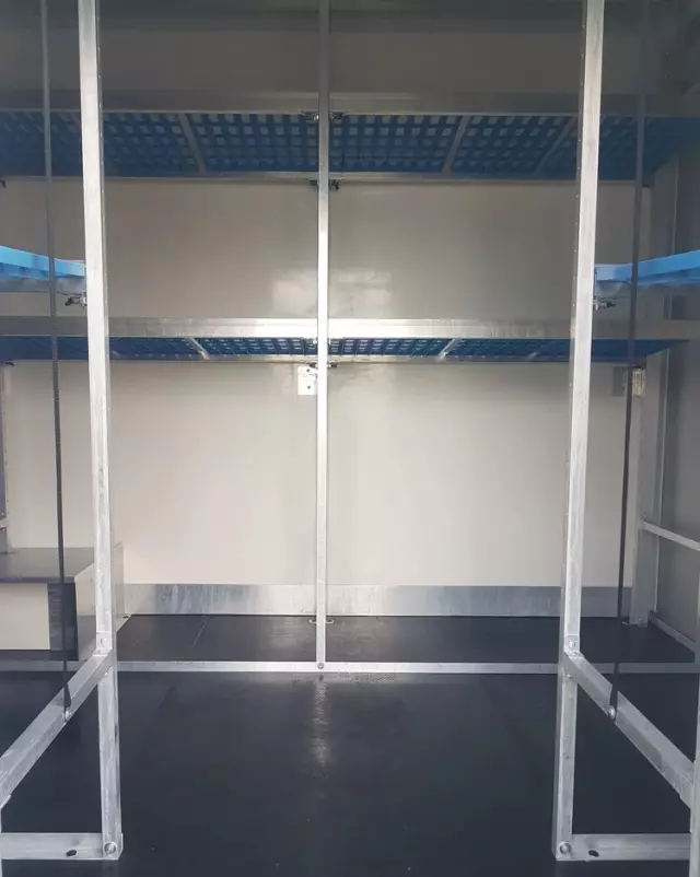 IVECO DAILY KONTENER NISKOPODŁOGOWY 4,43x2,23x2,42 SKLEP BAR FOODTRUCK KAMPER KLIMA 