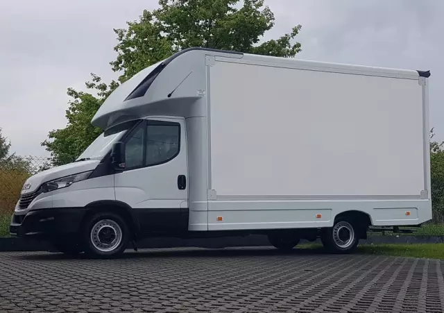 IVECO DAILY KONTENER NISKOPODŁOGOWY 4,43x2,23x2,42 SKLEP BAR FOODTRUCK KAMPER KLIMA 