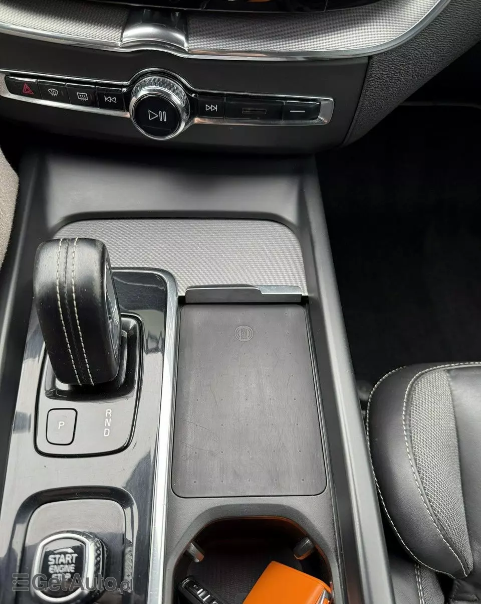 VOLVO XC 60 B4 D AWD Geartronic RDesign