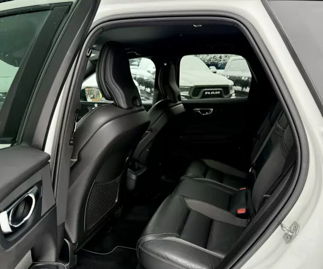 VOLVO XC 60 B4 D AWD Geartronic RDesign