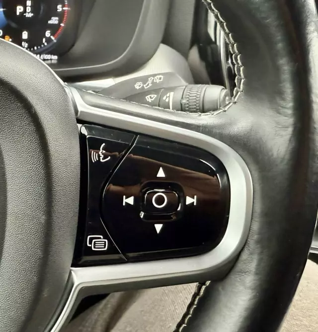 VOLVO XC 60 B4 D AWD Geartronic RDesign