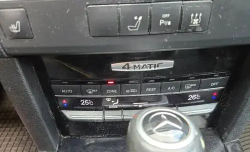 MERCEDES-BENZ Klasa E 