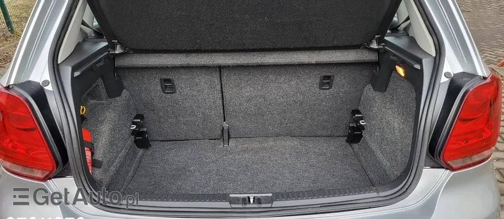 VOLKSWAGEN Polo 1.6 TDI Black/Silver Edition