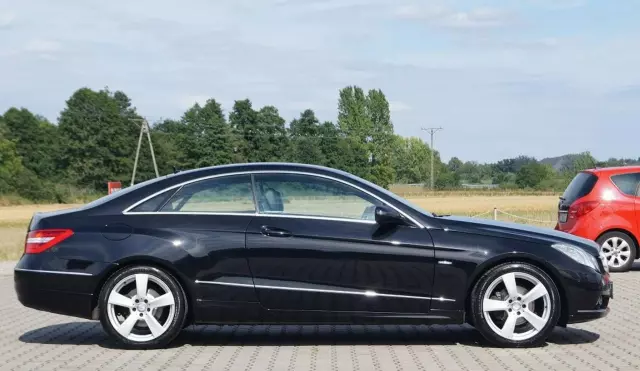 MERCEDES-BENZ Klasa E 