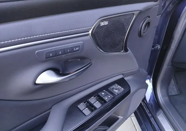 LEXUS ES 300h Prestige