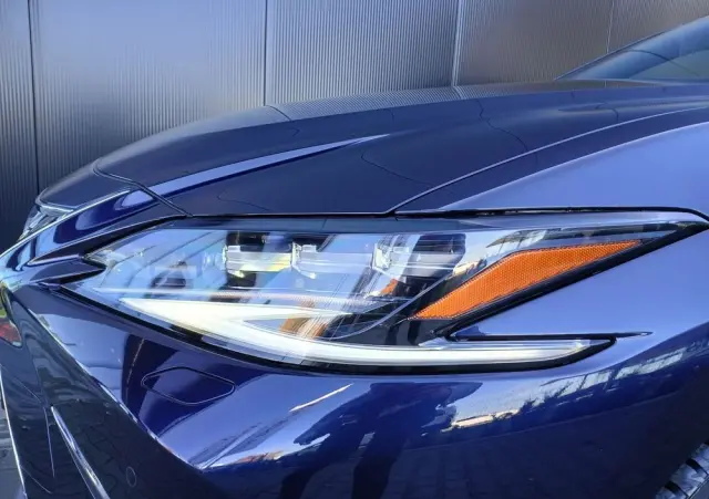 LEXUS ES 300h Prestige