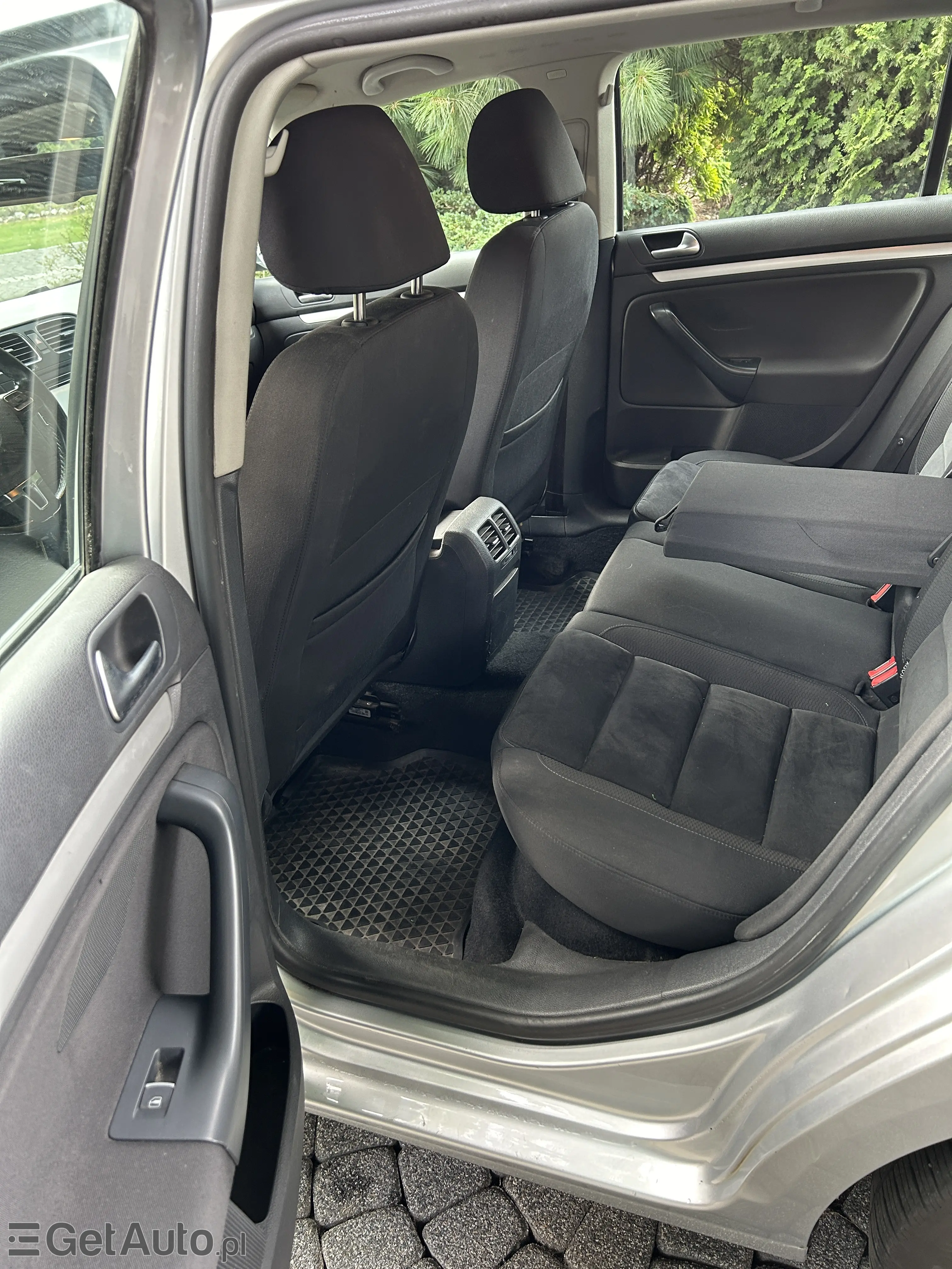 VOLKSWAGEN Golf Highline